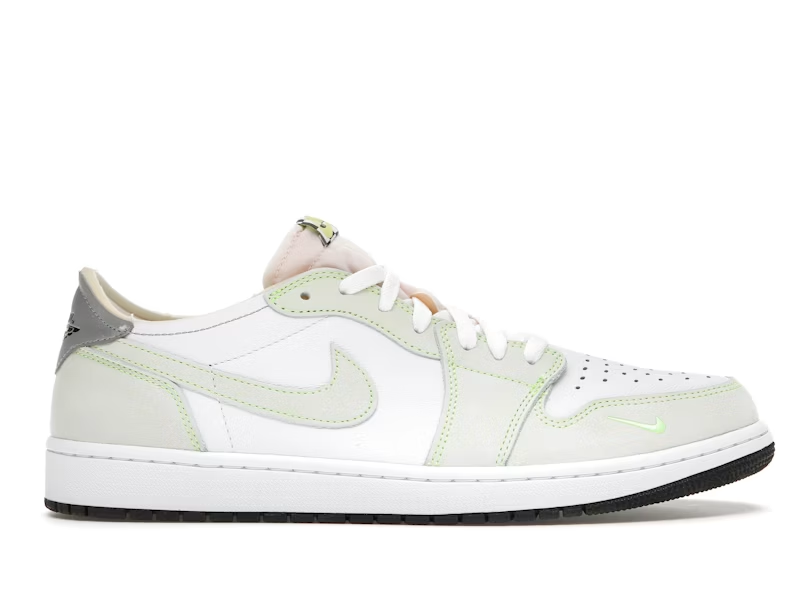 White Ghost Green Black